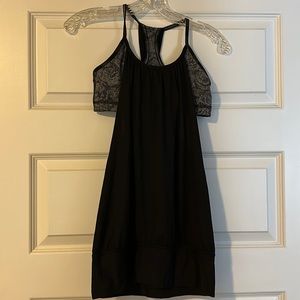 Lululemon tank top (with built in bra) - size 4
